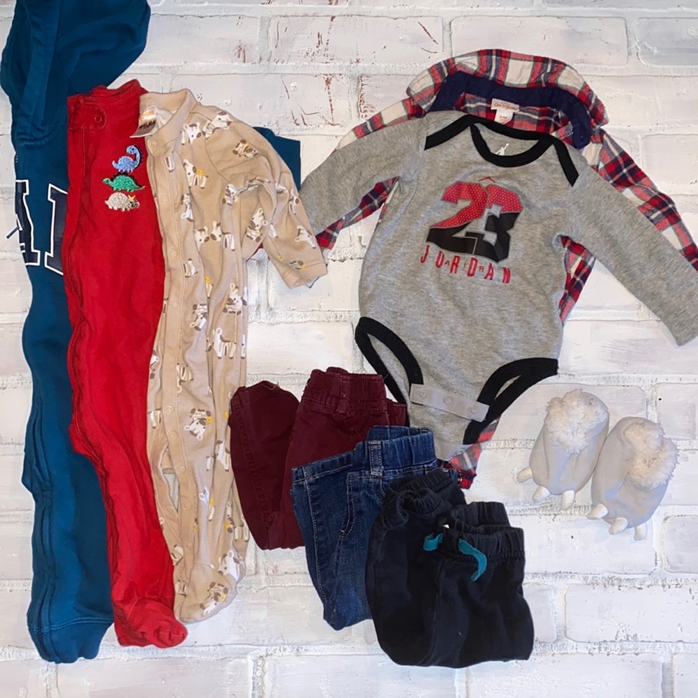 Babyboy 6/9m fall & winter footie onesie bundle!!